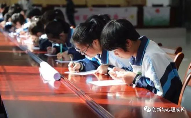 一个准备辍学的15岁高中生心理辅导案例