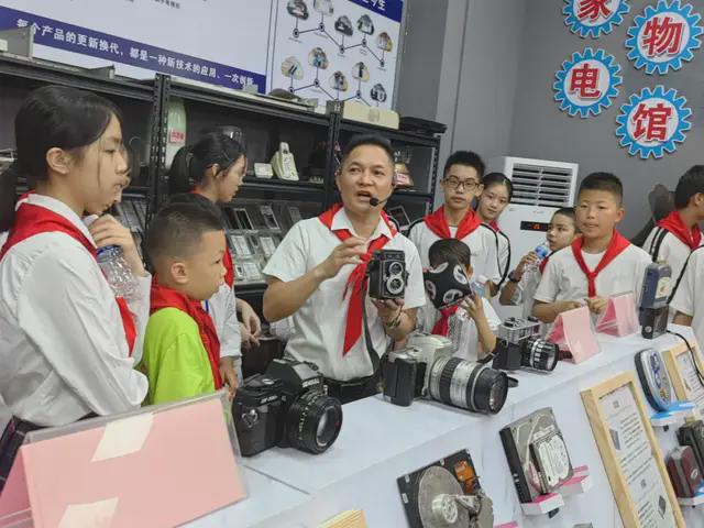 南海实验中学入选基础教育课程教学改革深化行动示范校！(图3)