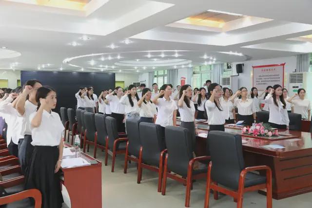 南海实验中学入选基础教育课程教学改革深化行动示范校！(图6)