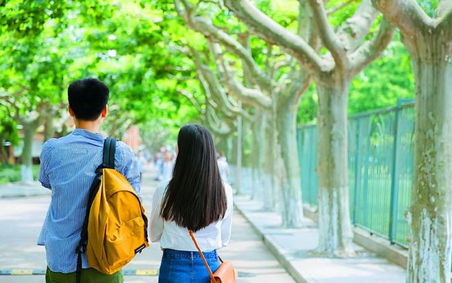 怎么对青少年进行性心理教育呢？健全的人格从小就要这么教