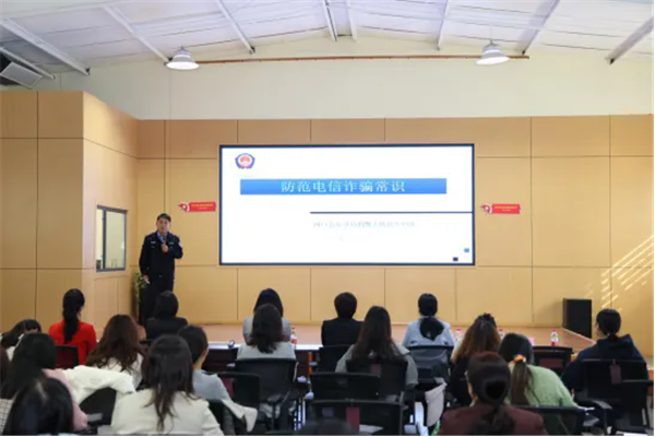 long8：山东省2024“好家庭好家教风”巡讲活动走进东营(图6)