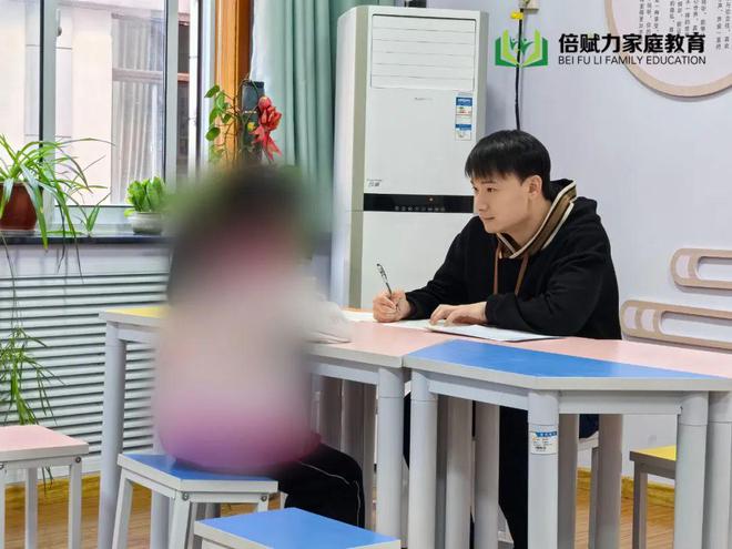 long8：【时事新闻】心理排查进校园倍赋力筑牢青少年心理健康防线(图3)