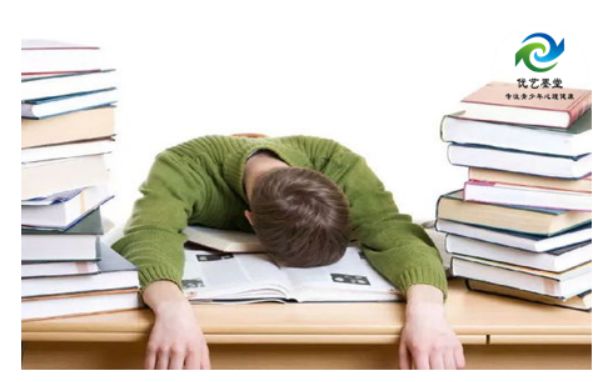 陕西优艺墨堂教育科技辅导对孩子有耐心青少年抑郁焦虑的干预方法