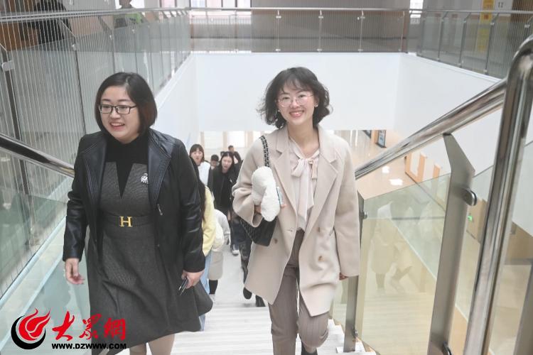 龙8国际：家校相向而行共育向美少年——青岛市崂山区浮山学校2024-2025学年度第一学期校园开放日