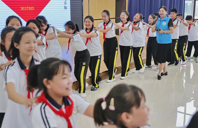 “双争”有我心理健康“连心桥”呵护青少年快乐成长(图3)