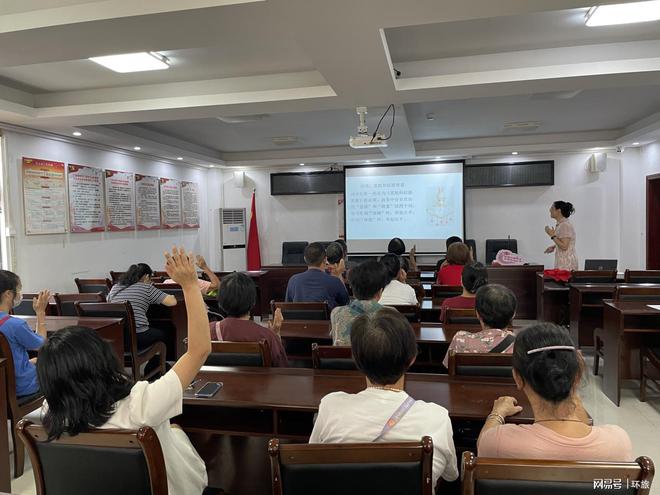 龙8国际：“如何听孩子才会说”永丰社区家庭教育专题讲座活动(图3)