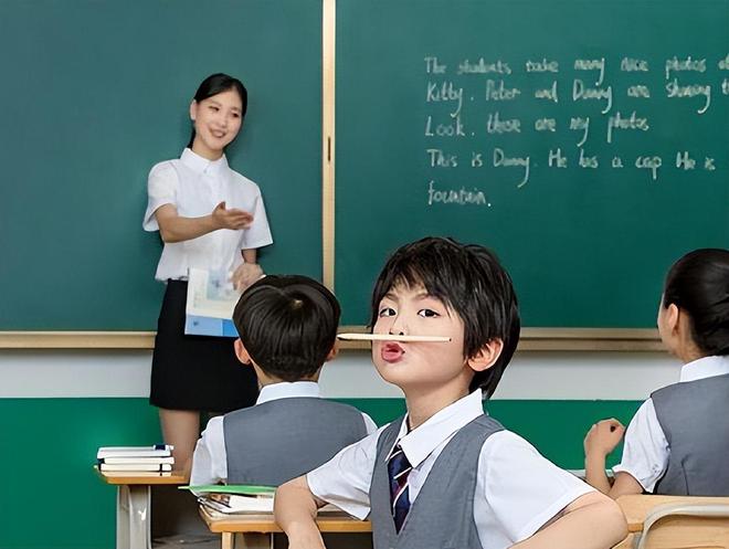 龙8国际：一位北大教授的家庭教育：接受孩子的平庸倒数第一也不报辅导班(图6)