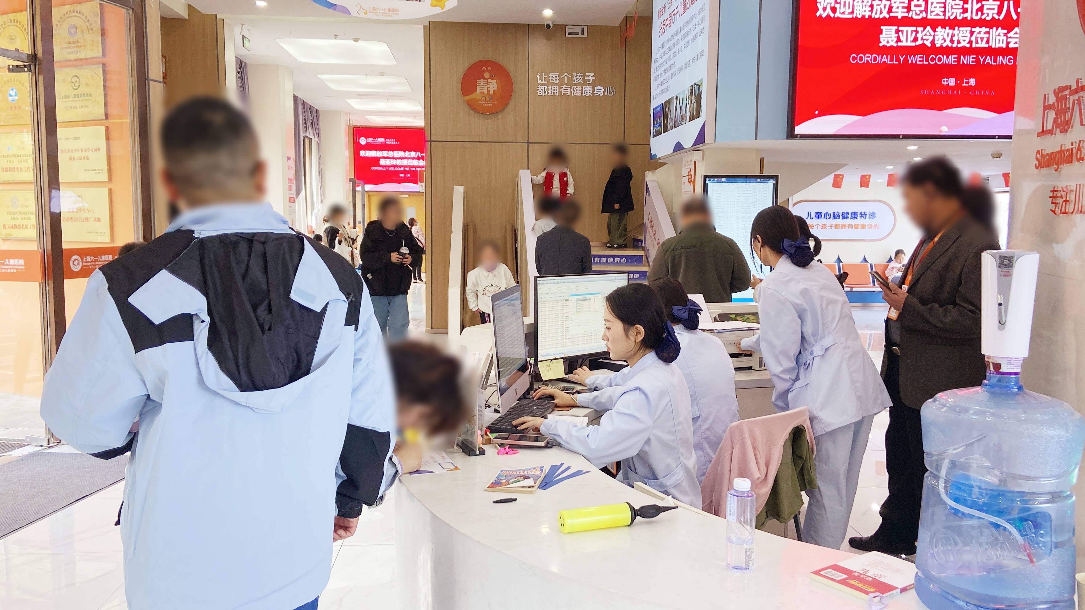 聂亚玲教授上海六一儿童医院会诊圆满成功儿科专家风采赢得家长高度认可！