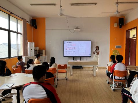 崇仁县宝水实验学校关工委组织开展初中部心理委员培训活动(图7)