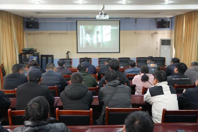 龙8国际：河南襄城县检察院、襄城县司法局联合开展社区矫正警示教育活动(图2)