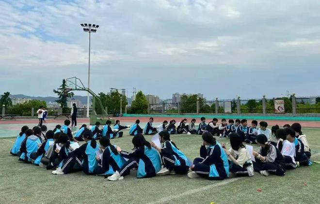 如何呵护青少年心理健康？安康心理专家、教师有话说！(图5)