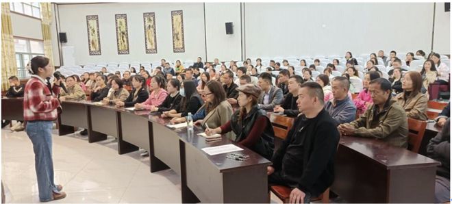 明道有法赋能成长绵阳普明中学家长学校开课了(图3)