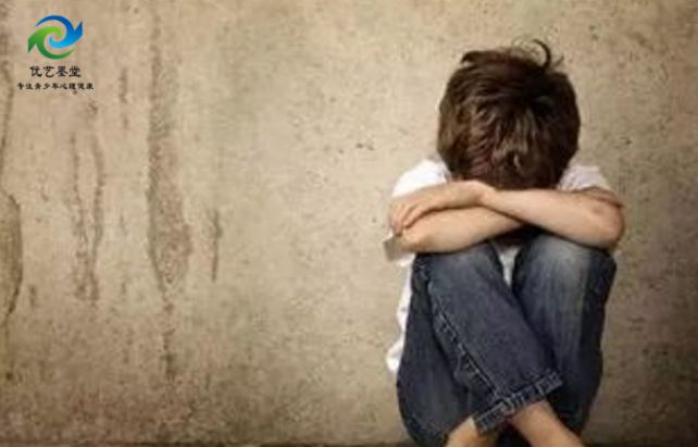 陕西优艺墨堂心理咨询权威机构!家庭争吵如何影响青少年心理健康(图2)