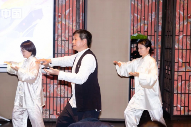 long8：小小运动馆2025年度培训会“跃”向未来共赴儿童教育新征程(图9)