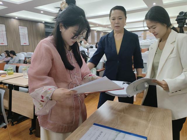 郑州市金水区举行第二届中小学心理健康教育“青蓝共辉”活动(图4)