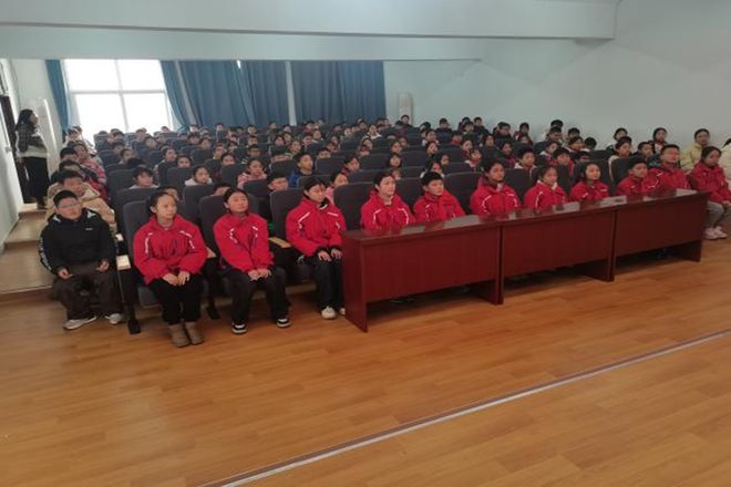 long8：面对挫折我不怕——潢川县宁西路小学开展挫折教育主题心理团辅课活动(图2)