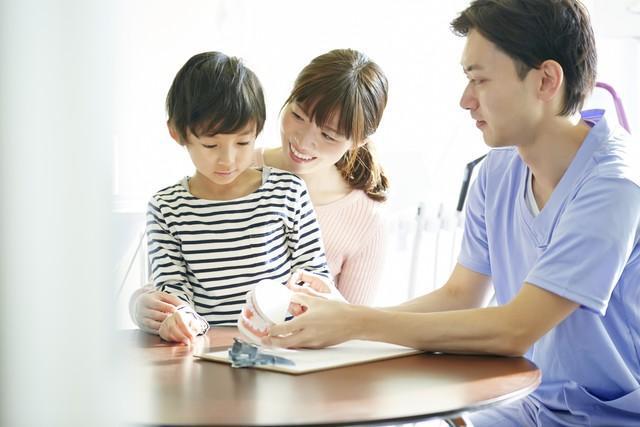 常见的青少年心理问题：六年级的孩子玩手机叛逆(图3)