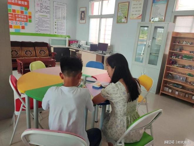 罗山县东铺镇：开展青少年心理健康服务活动进村（社区）活动(图2)