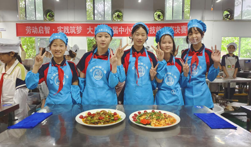 龙8国际：重庆市大足区全力做好“五育并举”赋能学生全面发展(图2)