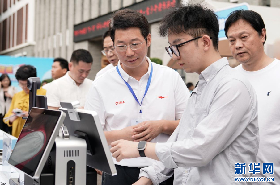 long8：组图｜打开心门“阅”享未来福建这场校园活动“很走心”-新华网(图2)