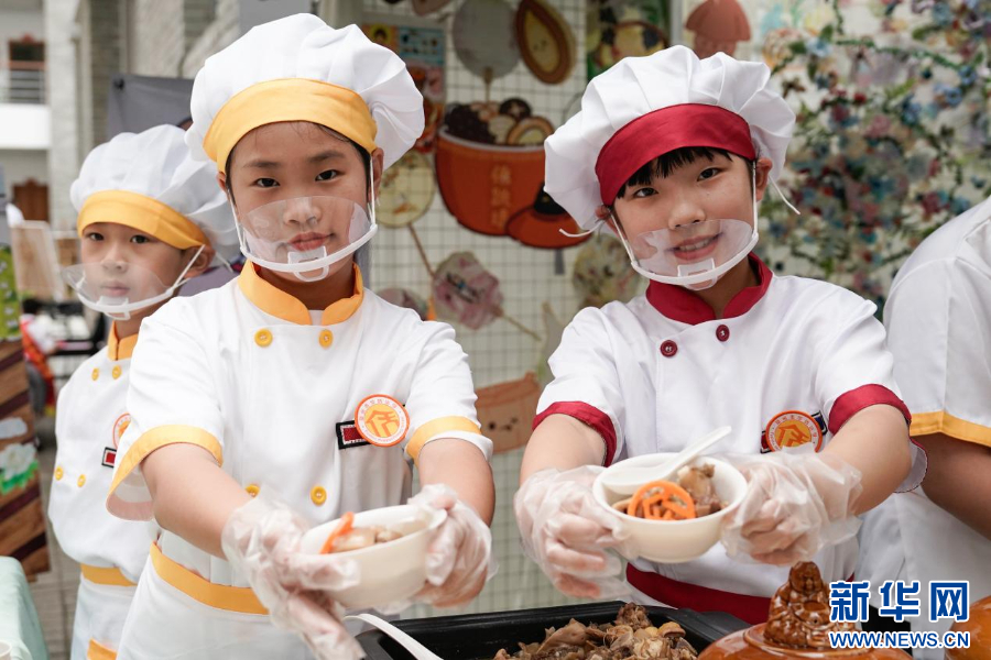 long8：组图｜打开心门“阅”享未来福建这场校园活动“很走心”-新华网(图9)