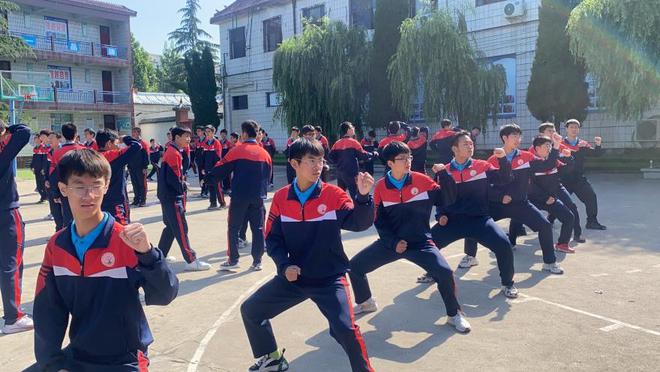 河南特训学校：心理疏导——叛逆孩子转化的关键(图2)