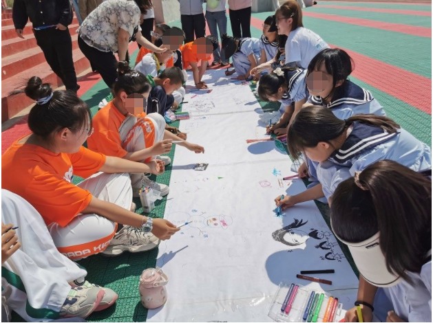 龙8国际：“春晖守望·童心沐阳”进新世纪小学为儿童心理健康筑牢温暖防线(图3)