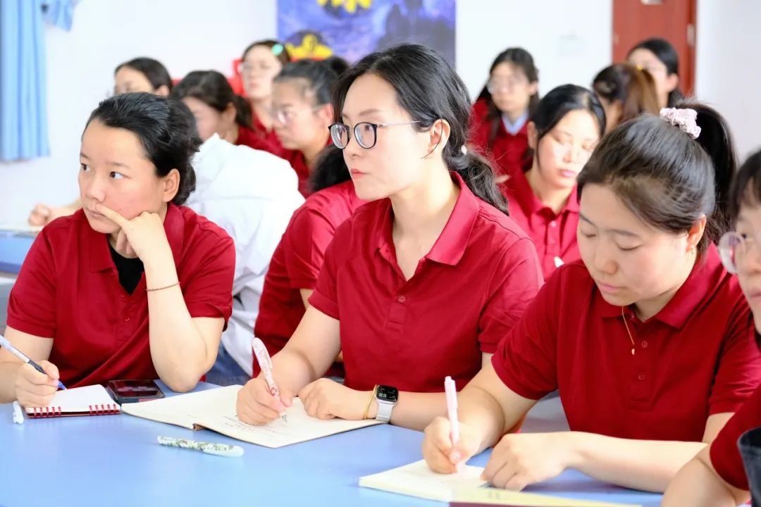 雁塔区高新路小学开展心理健康专题培训(图3)