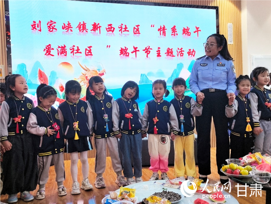 龙8国际：甘肃永靖：文明花开满城芳(图3)