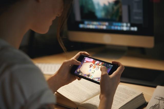 青少年网瘾心理疏导：初中生爱玩游戏家长如何开导(图2)