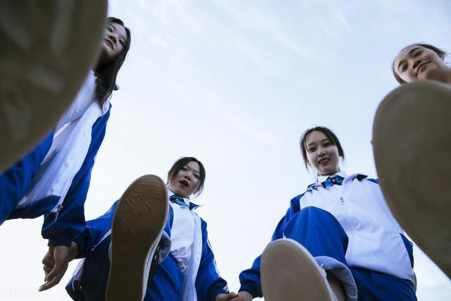 青少年抑郁焦虑心理疏导哪里好孩子怎么走出抑郁焦虑(图2)