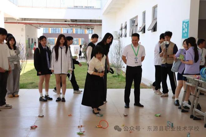龙8国际：心怀阳光遇见美好——东源县职校首届心理健康活动月系列活动纪实(图9)