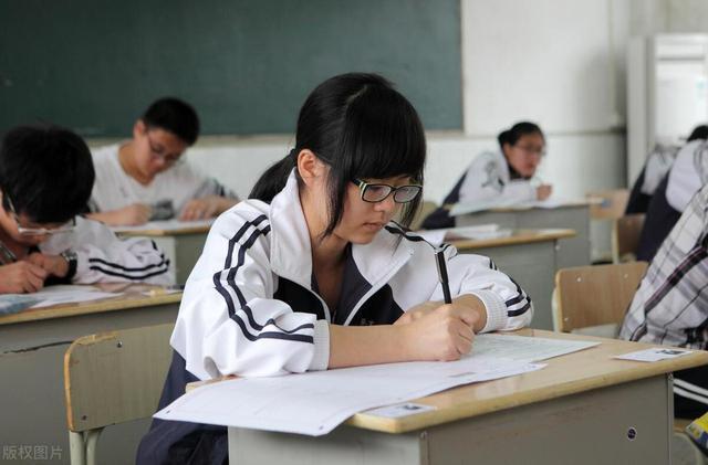 青少年压力大怎么调节情绪北京青少年心理咨询哪家口碑好(图2)
