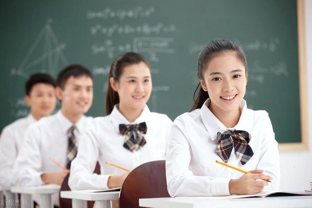 long8：北京青少年沉迷游戏心理咨询：中学生沉迷手机如何开导(图2)