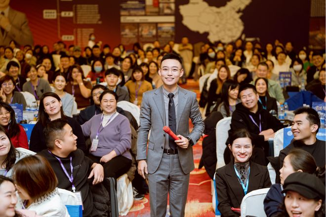 对线国恒教育创始人盛国恒：在孩子心中埋下世界的种子(图3)