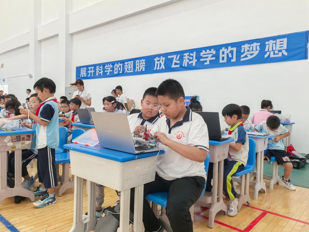 赛事引领、课程创新、实践赋能——河北衡水探索特色科学教育之路(图2)
