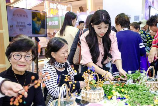 long8：老少共学、代际共融中国老年教育如何跨龄三代、祖孙同乐？(图5)