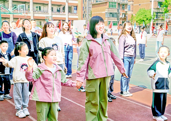 “幸福教育”成就幸福人生——安康市第一小学家校共育实践记-安康新闻网(图4)