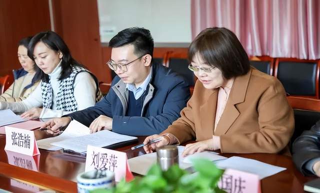 山西省家庭教育学会与杏花岭区教体局共建家庭教育指导服务中心(图3)