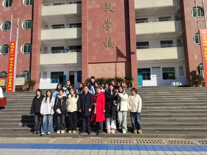 宋馨会长商南开讲！陕西省青少年阳光心理教育宣讲团走进商南职中(图10)