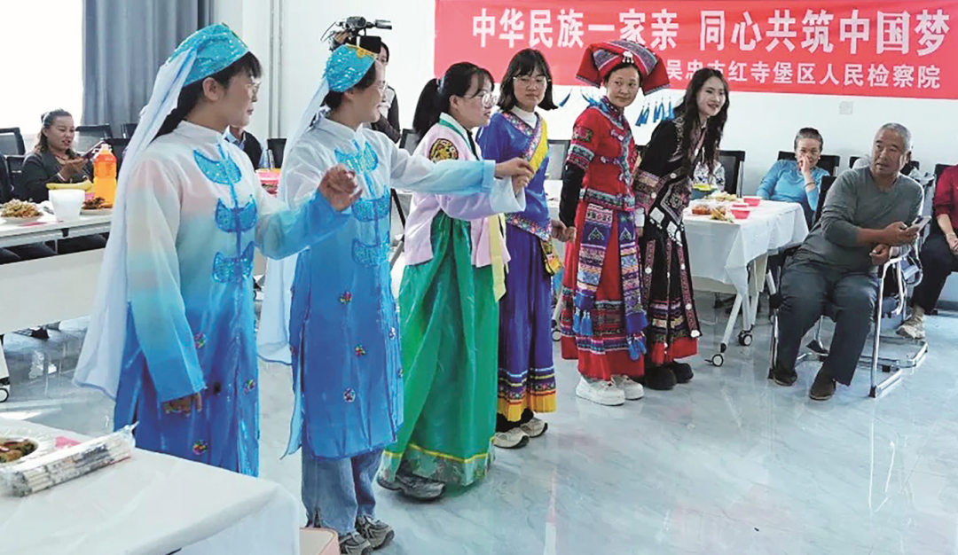 龙8国际：法治筑基同心致远——吴忠市以法治之力铸牢中华民族共同体意识(图2)