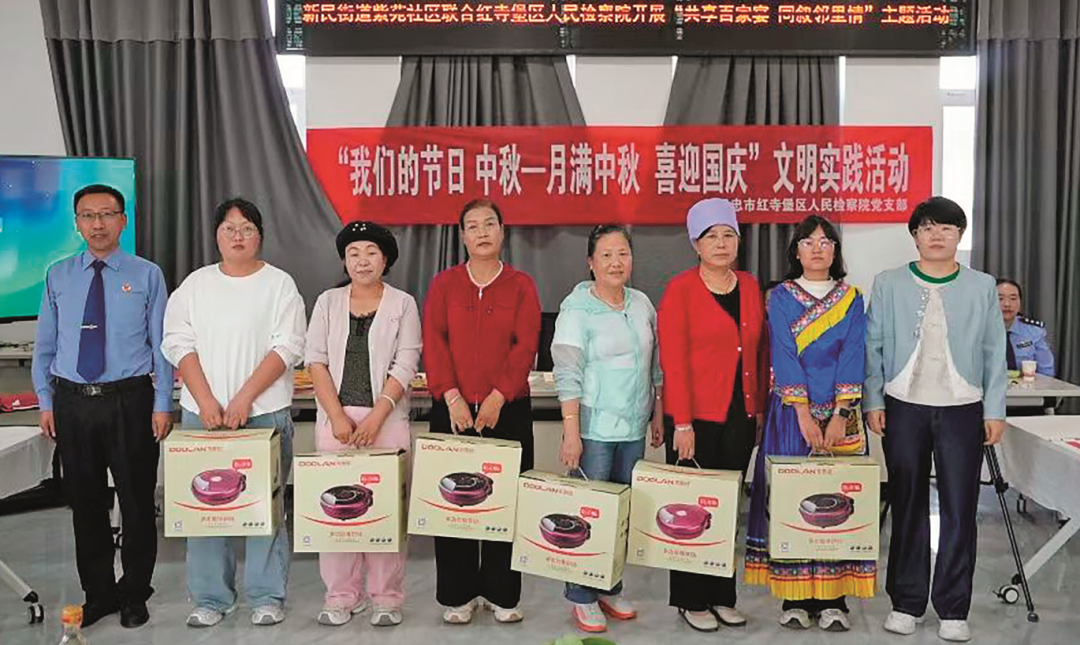 龙8国际：法治筑基同心致远——吴忠市以法治之力铸牢中华民族共同体意识(图4)