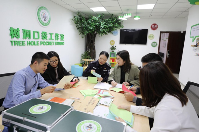 long8：重庆：涉未成年人犯罪案件数量连续4年下降(图3)