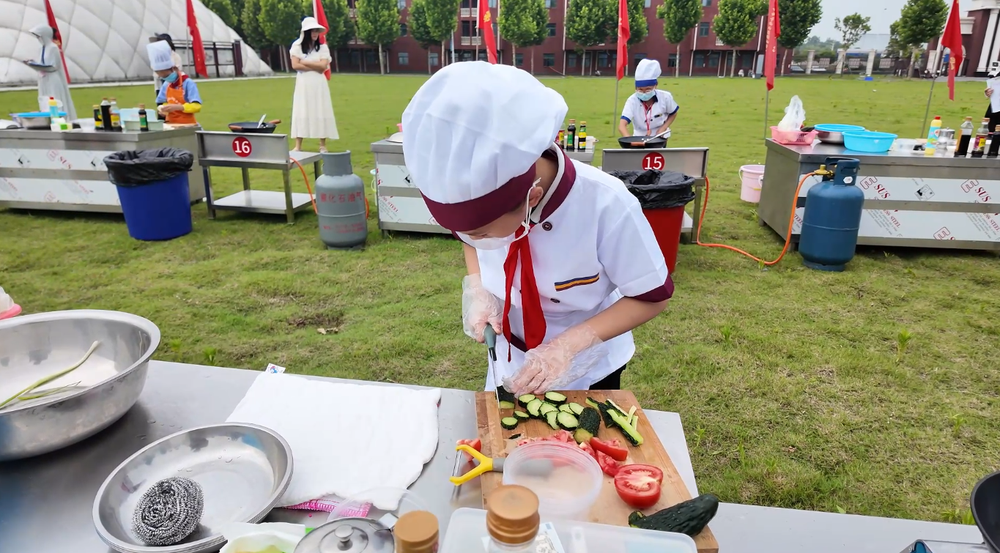 龙8国际：五育润童心护航助成长——咸宁市未成年人思想道德建设工作综述(图3)