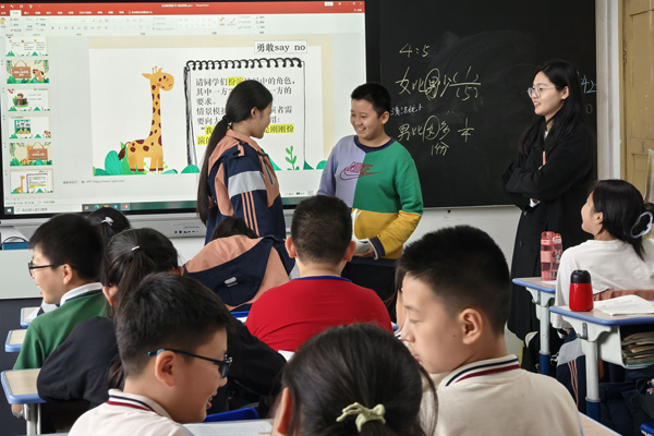 龙8国际：南岸区：打造“135”工作法守护青少年心灵成长