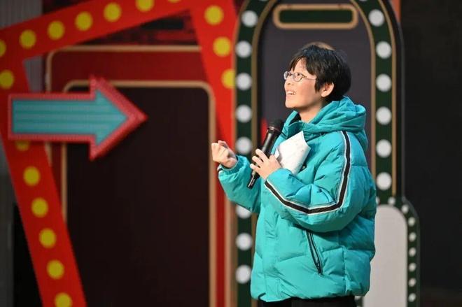 龙8国际：“简直在演我！”把“鸡飞狗跳”搬上舞台促进家校社共育这个学区有“新招”(图5)